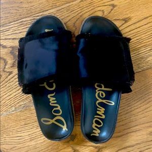Sam Edelman black and white slides